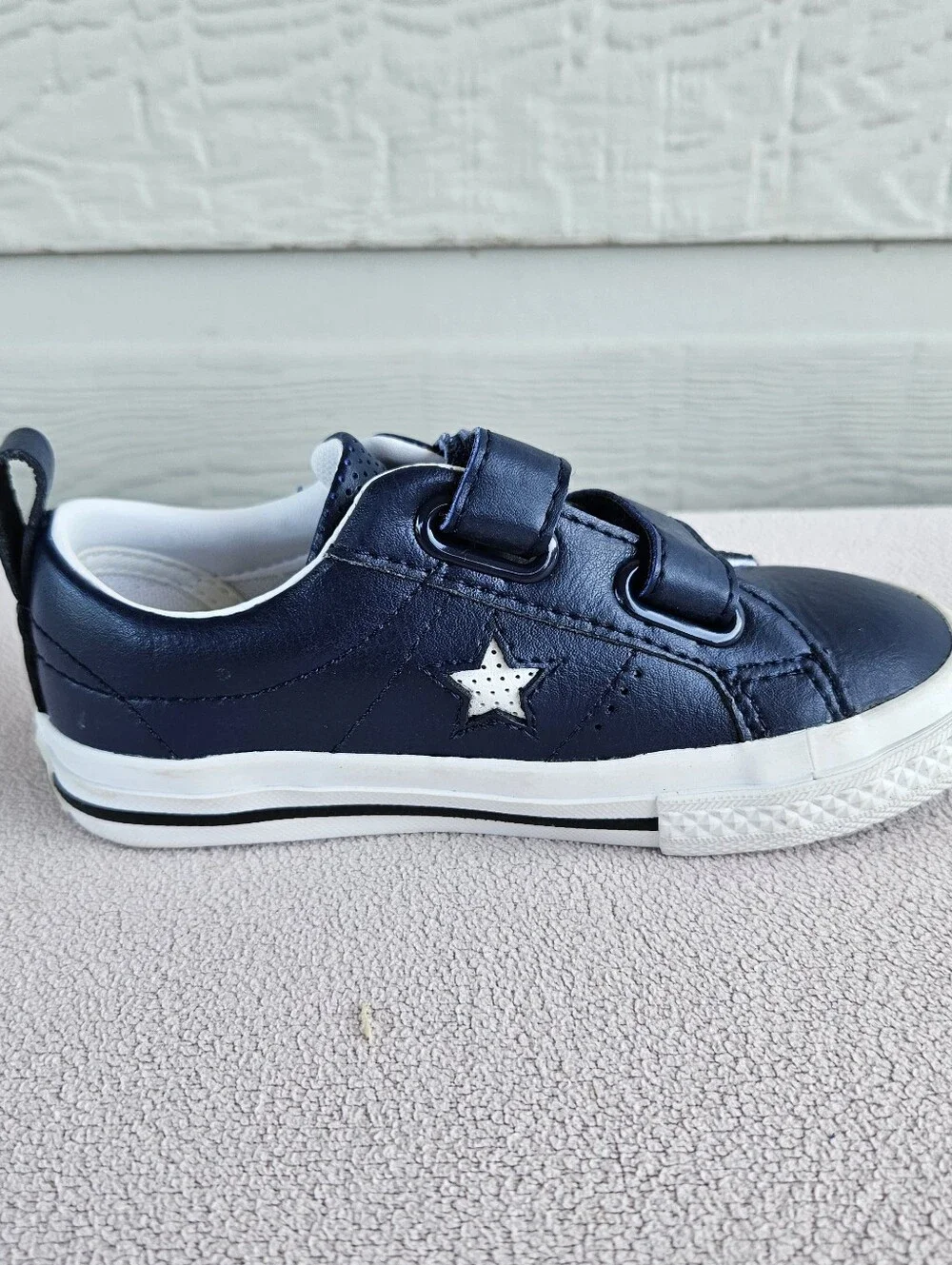 Converse one star